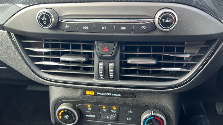 Ford Focus 1.0 EcoBoost Hybrid mHEV 125 ST-Line Edition 5dr Petrol Hatchback